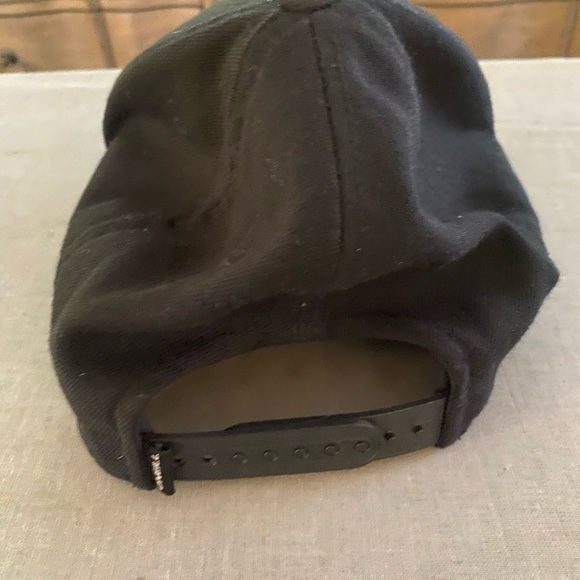 O’Neill hat - Picture 2 of 6